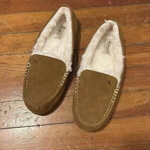 Koolaburra by UGG slippers EUC size 10 women tan suede